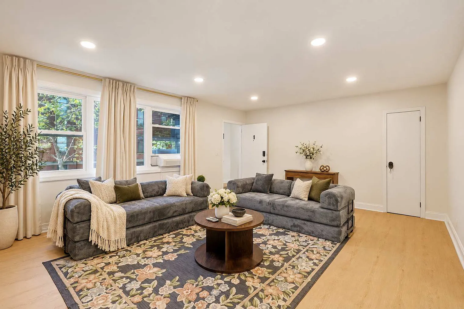 3 bed, 2.0 bath, $13,339 — Photo 1