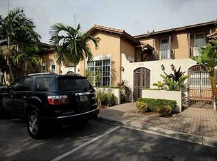 515 SW 147th Ave, Pembroke Pines, FL 33027