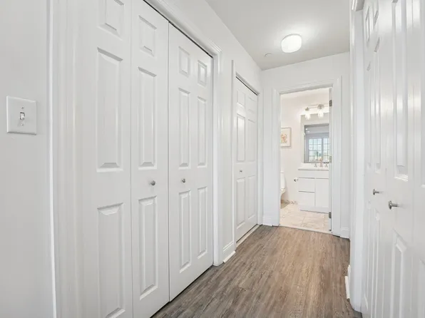 206 Shearwater Ct West image 13 of 26