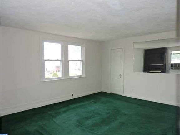 5th image of 3848 Plumstead Ave