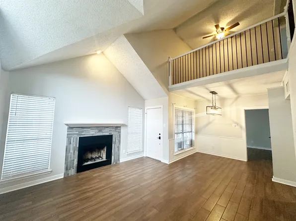 449 Harris St #D-101, Coppell, TX 75019