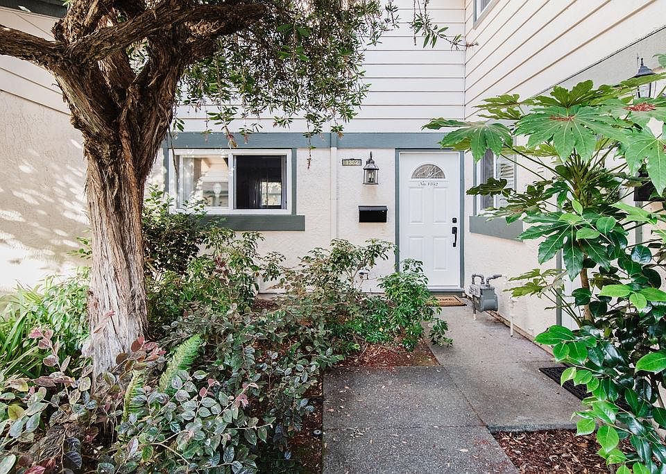 1st image of 1352 Terra Nova Blvd