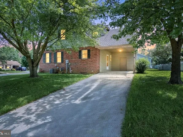 439 Grant Dr, Hanover, PA 17331