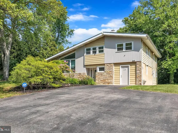 29 Red Rowan Ln, Plymouth Meeting, PA 19462