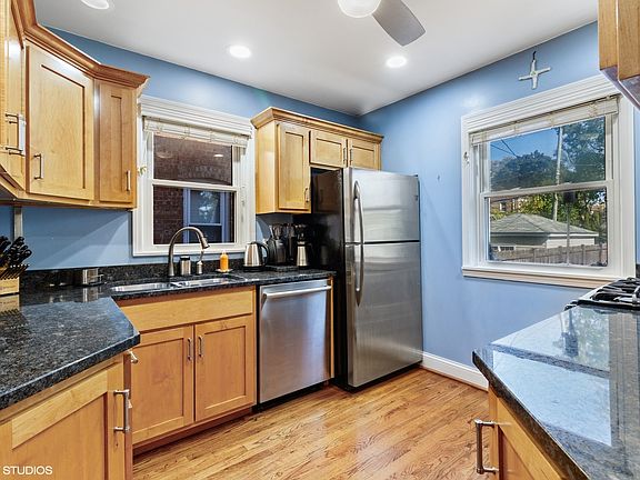 4th image of 10719 S Campbell Ave
