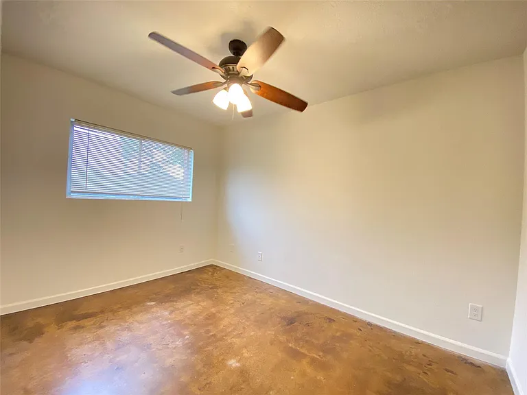 1112 Lawrence St #13 — Photo 9