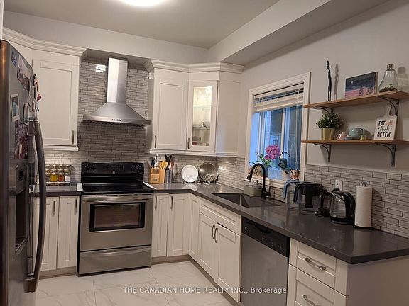 3rd image of 2270 Britannia Rd W #11