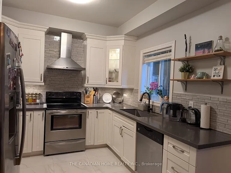 2270 Britannia Rd W #11 — Photo 3