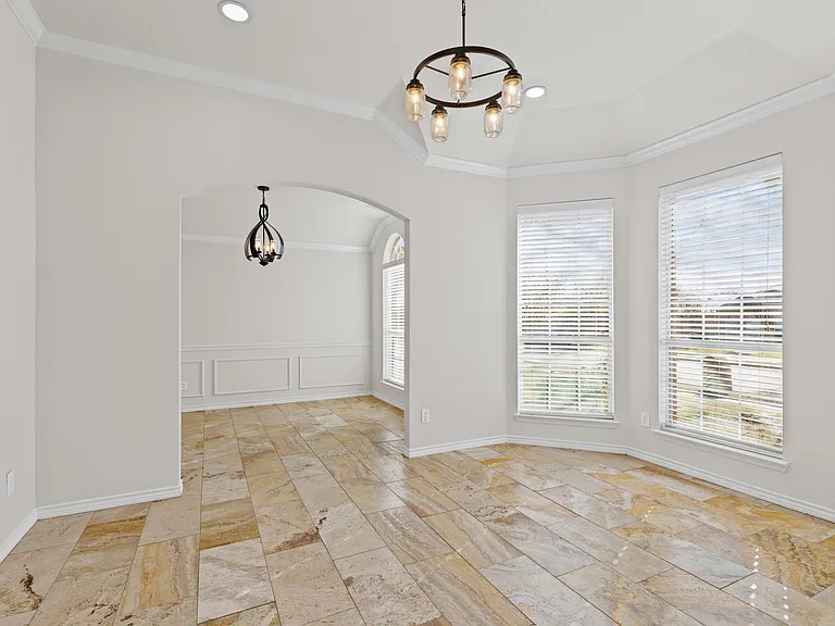 3509 Manor Dr — Photo 5