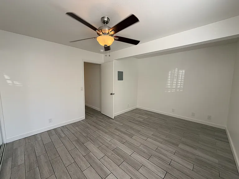 2843 C St #5 — Photo 18