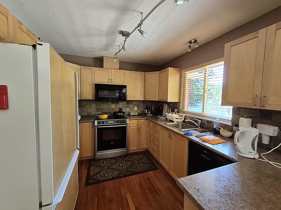 3rd image of 13175 Porters Rd