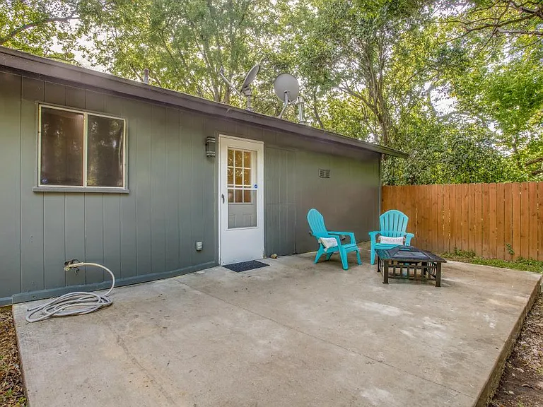 1109 Gardner Cv — Photo 10