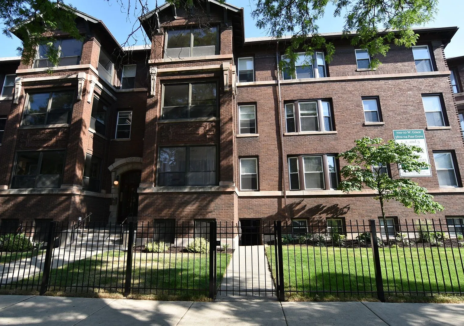 2 bed, 2.0 bath, 1000 sqft, $3,550 — Photo 1