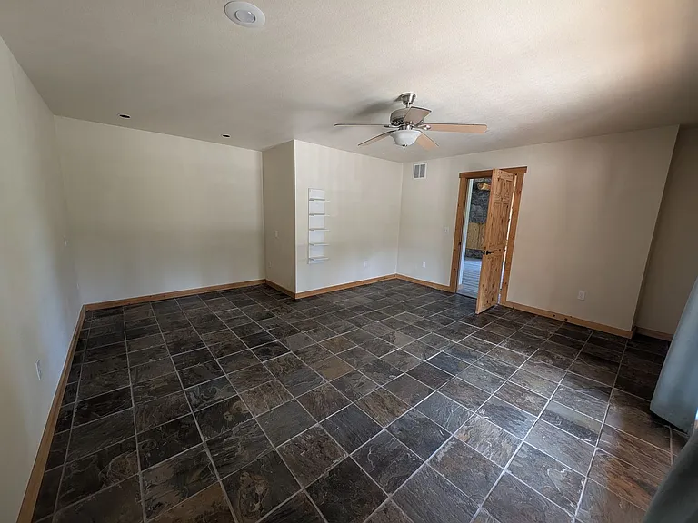 81 Moose Jaw Ln — Photo 16