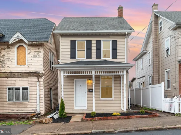 142 East St, Williamstown, PA 17098