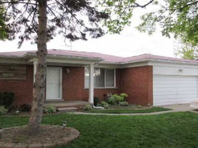 11235 Irvington Dr, Warren, MI, 48093