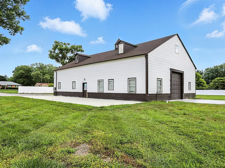 311 Jordan Rd — Photo 8
