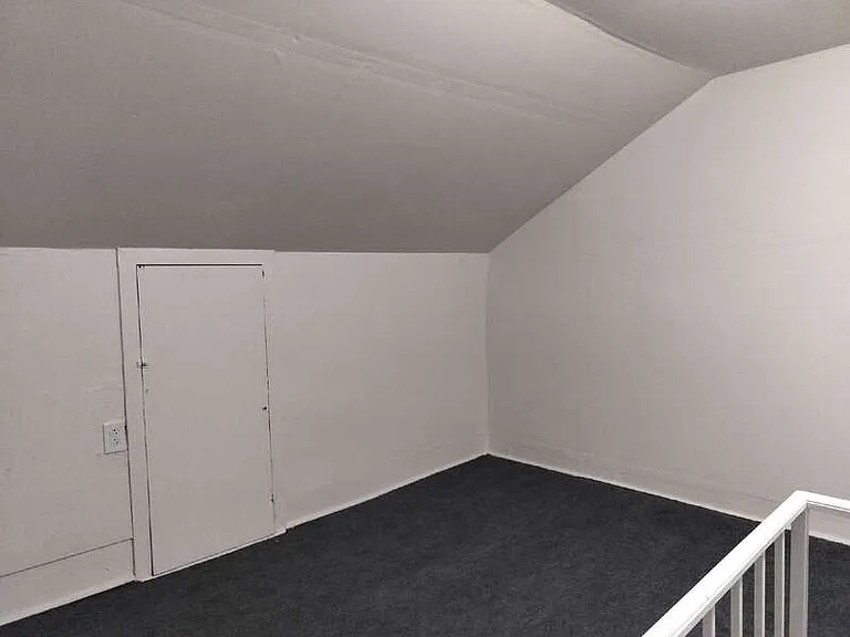 547 Centre St — Photo 17