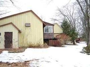 2 James Pl, Kiamesha Lake, NY