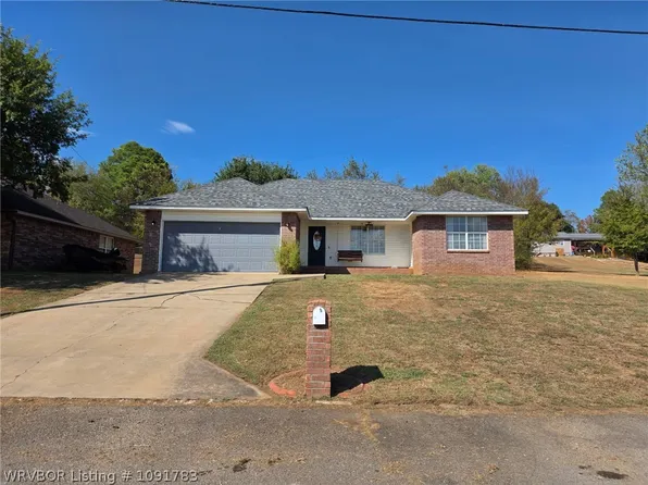315 James Dr, Roland, OK 74954