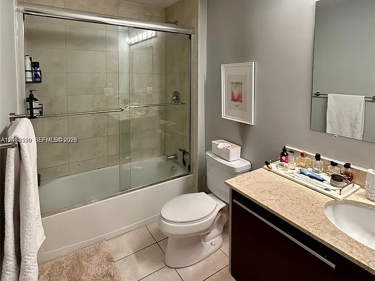 1900 N Bayshore Dr #3919 — Photo 2