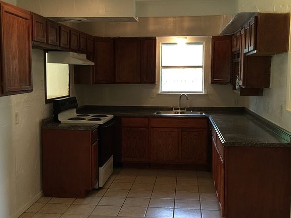 4th image of 629 Chambers Creek Dr