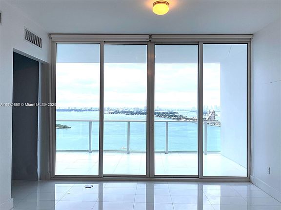 2nd image of 2020 N Bayshore Dr APT 3208