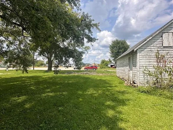 704 Maple St, Farmington, MO 63640