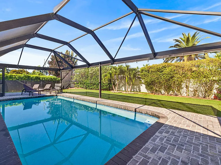 5422 Agualinda Blvd — Photo 30