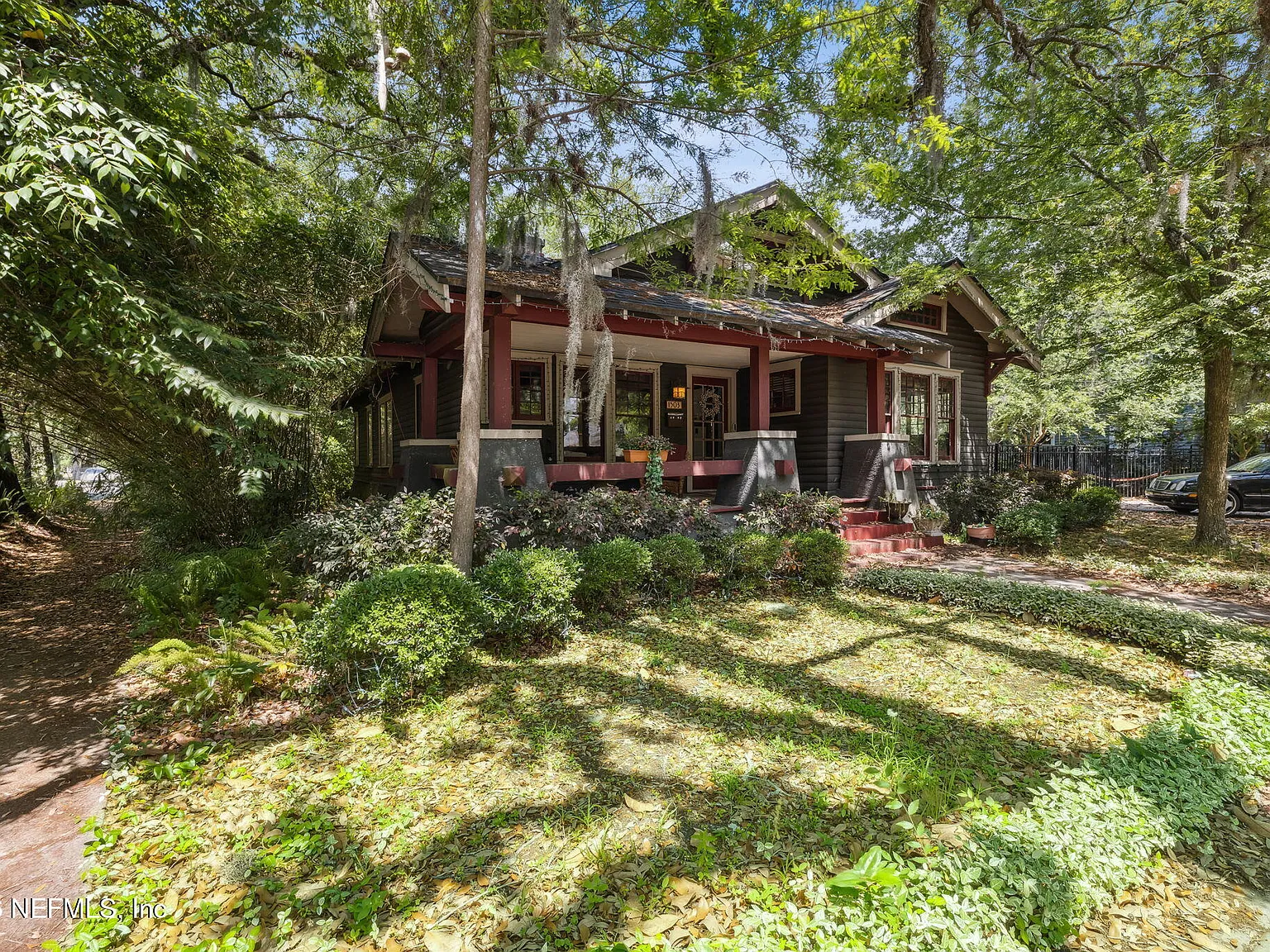 2 bed, 1.5 bath, 2594 sqft, $3,000 — Photo 2