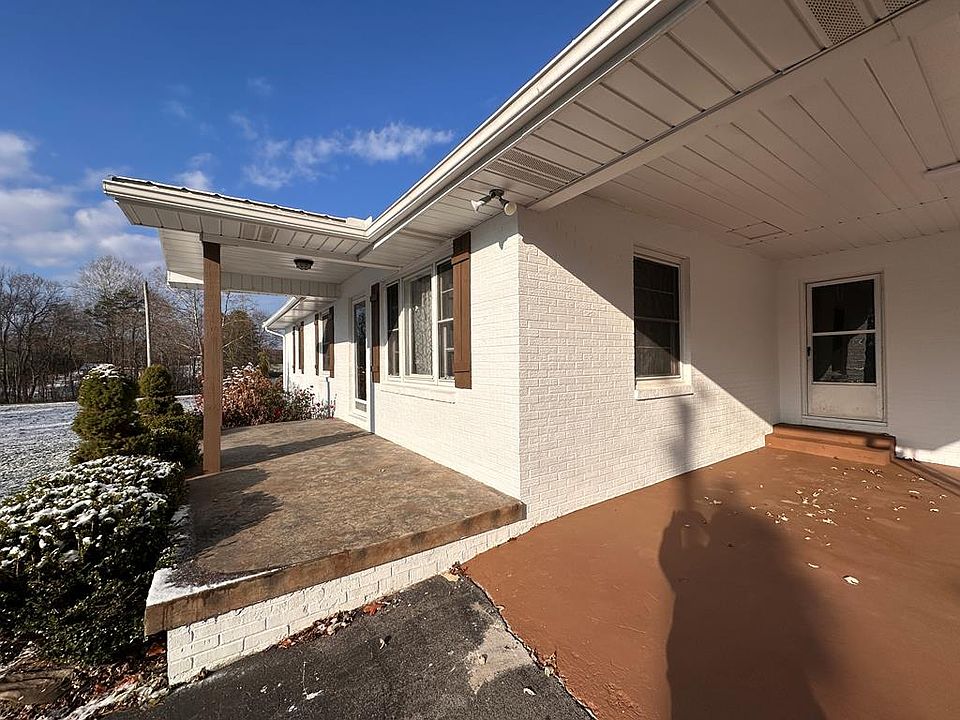 1st image of 129 Oak Hill Dr