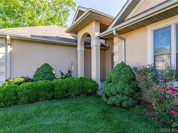 3rd image of 73 Bella Terra Ct