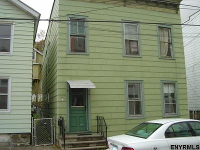 19 Lancaster St, Cohoes, NY, 12047