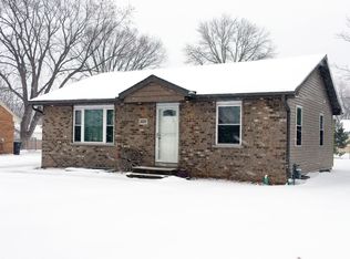 2227 Magnolia Ln, Green Bay, WI 54304