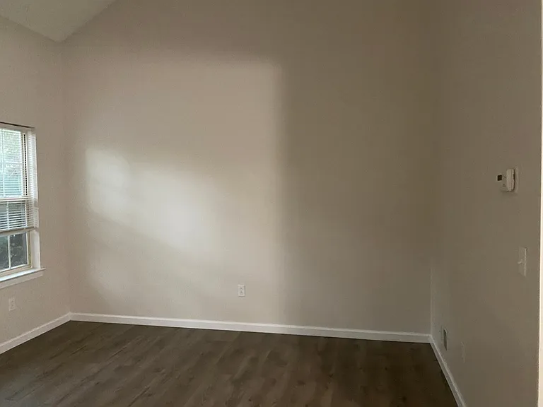 36 Renaissance Ln — Photo 3