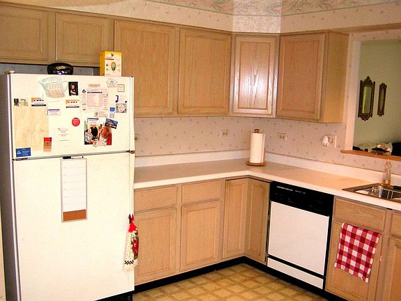 5th image of 603 E 92nd Ave