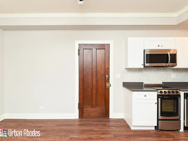 640 W Wrightwood Ave #109 — Photo 14