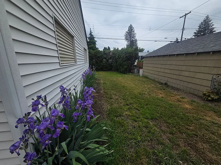 3703 W Rockwell Ave — Photo 27