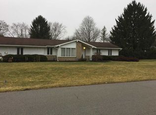 6111 Meadow Wood Ln, Columbus, OH