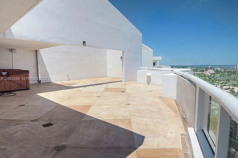 The Parc At Turnberry Isl — Photo 2