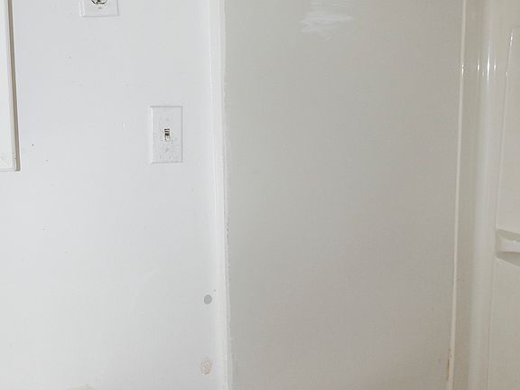 4th image of 11931 S Eggleston Ave