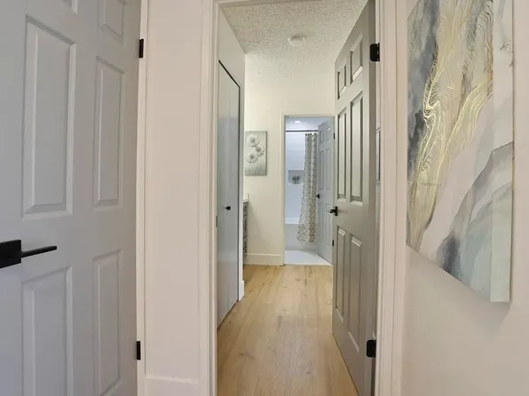 490 Mariners Island Blvd APT 211, San Mateo, CA 94404