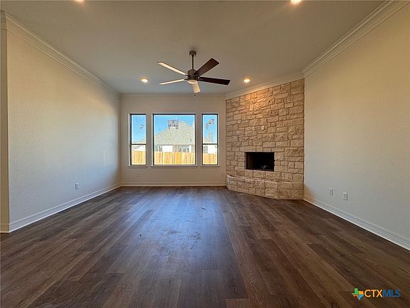 7th image of this home