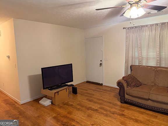 2nd image of 4930 Dorado Cir