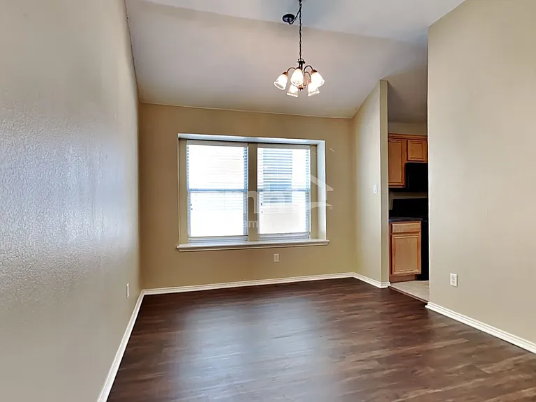 6732 Chalk River Dr — Photo 5