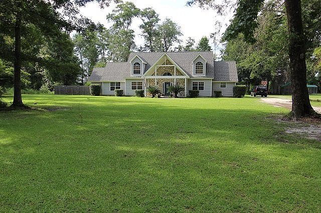1st image of 545 Oakwood Trl