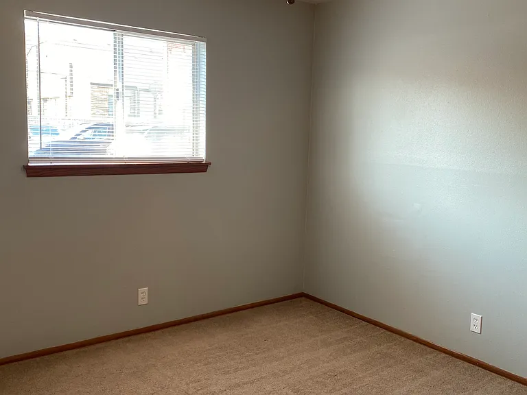 9729 W Hampton Ave — Photo 12