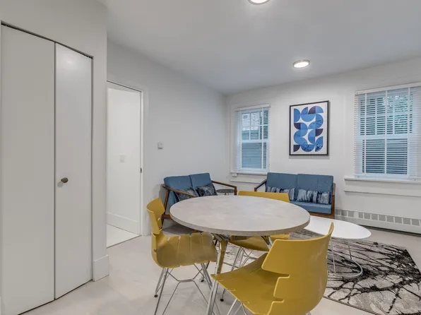 1425 Haro St #106, Vancouver, BC V6G 1G2