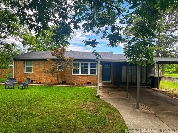 219 Berton Ave, Holdenville, OK 74848
