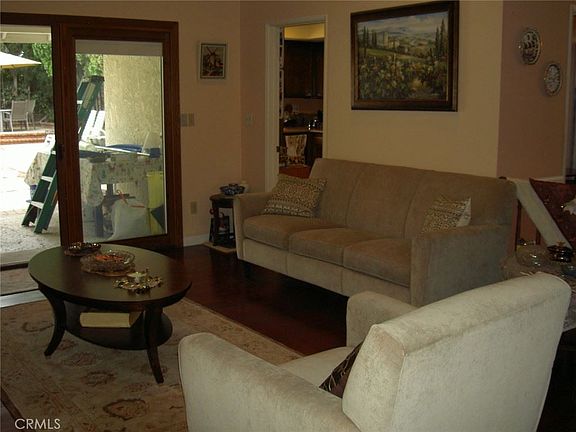 4th image of 18836 Los Alimos St